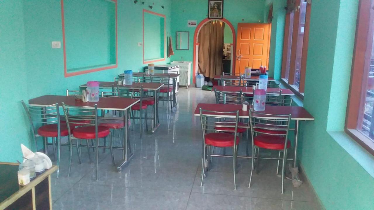 Spot On Sharma'S Kitchen & Home Stay Bajaura Esterno foto