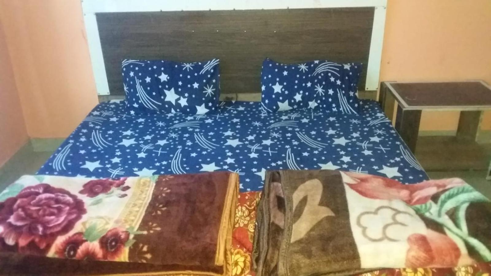 Spot On Sharma'S Kitchen & Home Stay Bajaura Esterno foto