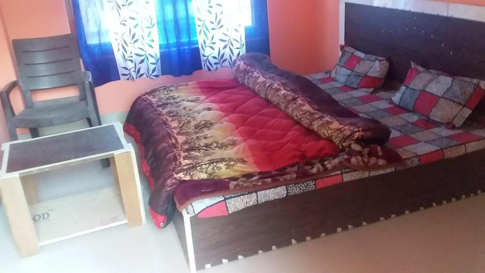 Spot On Sharma'S Kitchen & Home Stay Bajaura Esterno foto